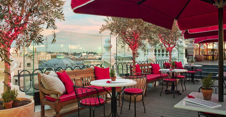 Terraza de The Principal. (http://www.theprincipalmadridhotel.com/es/presentacion/la-terraza/)