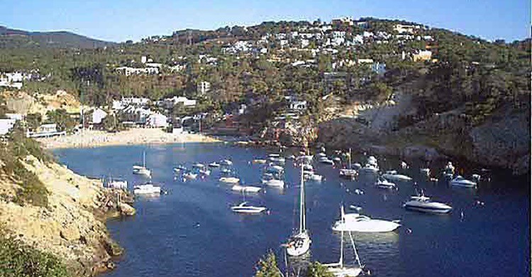 4. Cala Vadella.