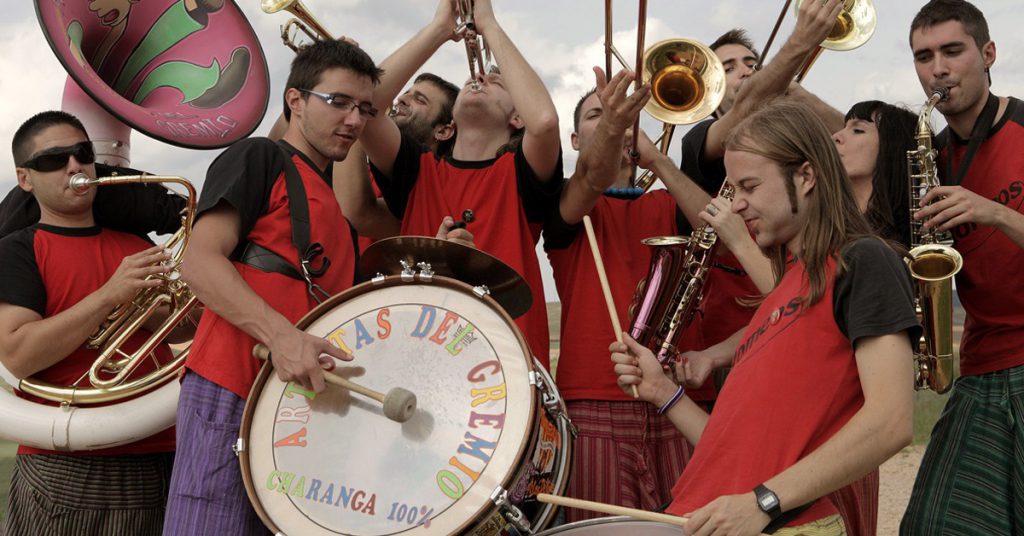 Sigue leyendo 5 destinos para disfrutar de una buena charanga