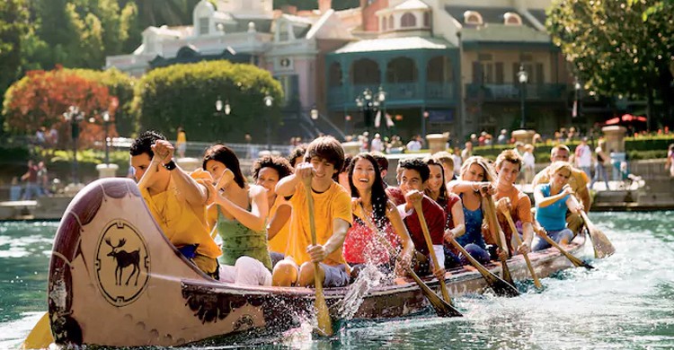 Davy Crockett's Explorer Canoes (Web de Disneyland)