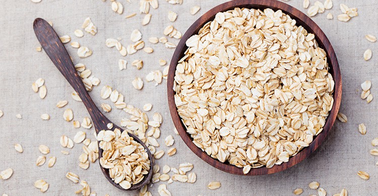 Un cuenco lleno de avena