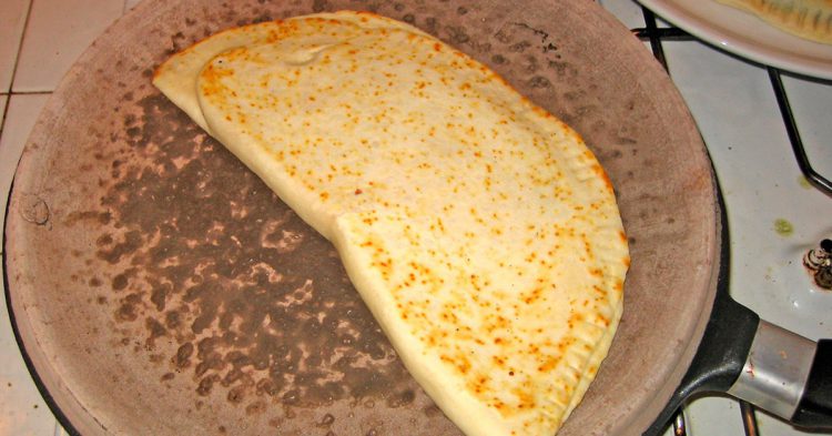 El tradicional calzone italiano (Fuente: Fugu / Flickr)