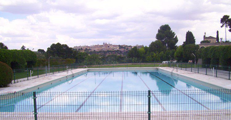 Piscina de El Greco en Toledo (Fuente: campingelgreco.es)
