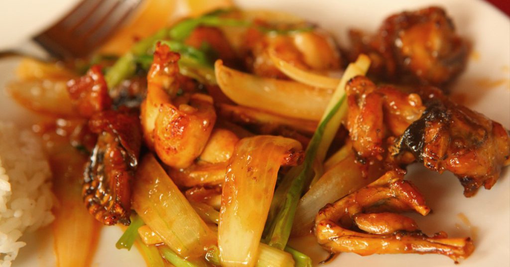imagen plato ancas de rana verduras patatas