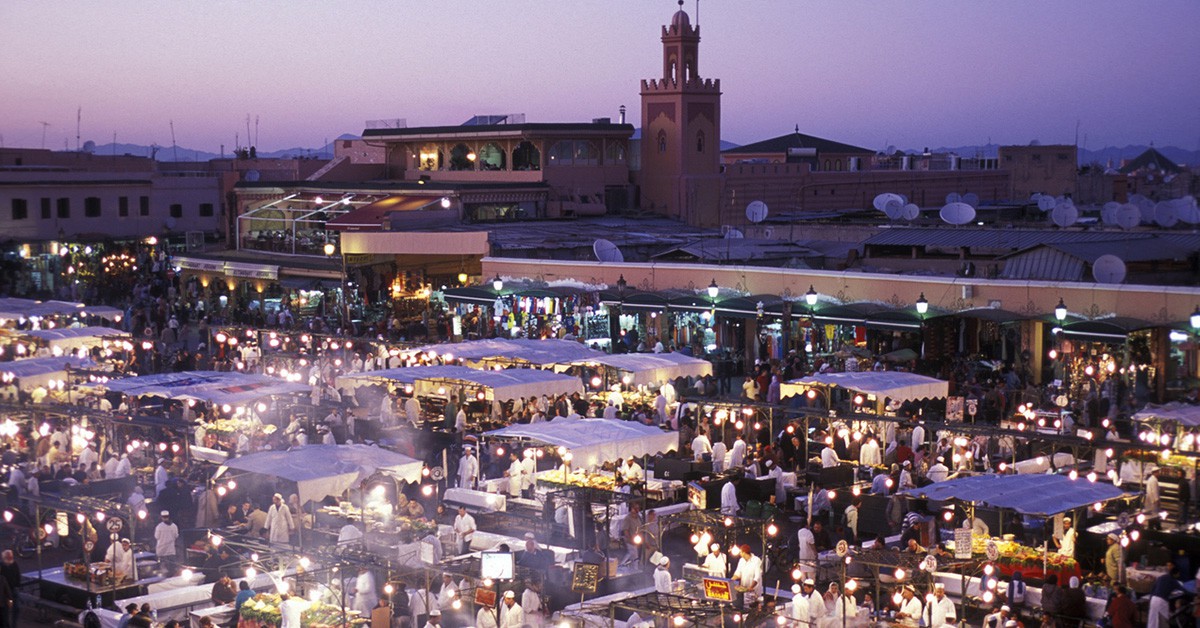 Vistas del mercado de Jemaa El-Fna, en Marrakech