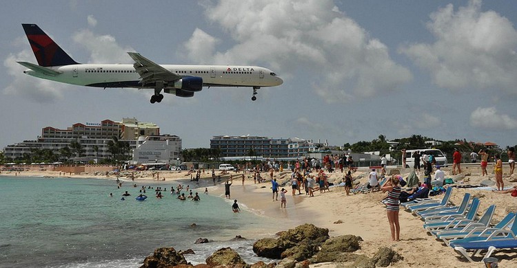 Maho Beach (Texas.713, Foter)