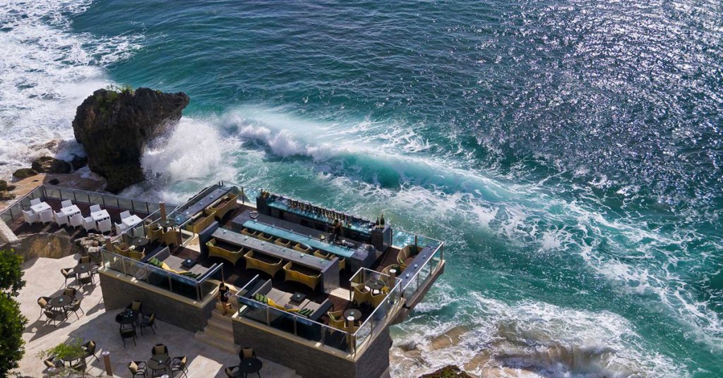 Sigue leyendo 8 bares impresionantes que tienes que visitar antes de morir