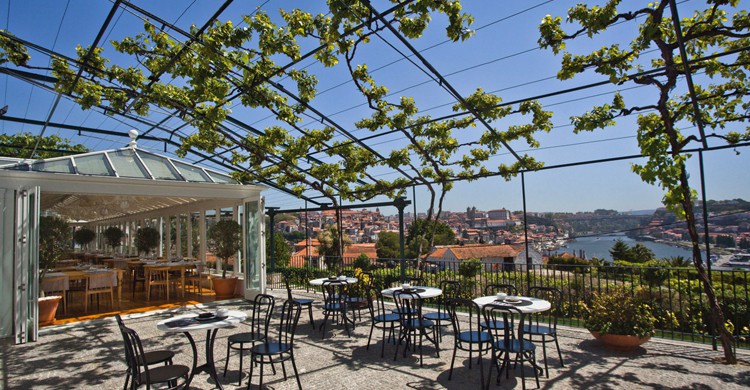 Restaurante Vinum y terraza (Web W&J Graham’s)