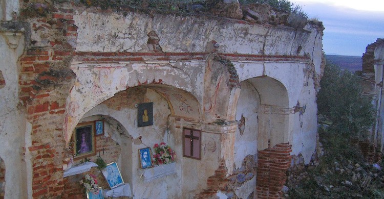 Ermita de la Madre de Dios en la provincia de Badajoz, Extremadura (Fuente: peqarqueologia.blogspot.com)