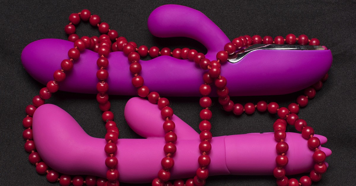 Dos consoladores de colores