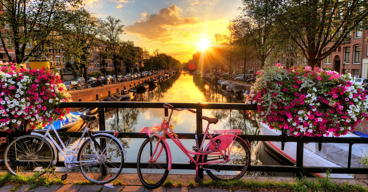 6 curiosidades que no conocías de los canales de Ámsterdam