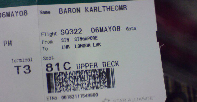 Los billetes de avión incluyen información personal que puede ser hackeada (Fuente: Karl Baron / Flickr)
