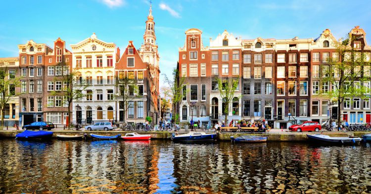 Vuelo + 3 noches de hotel en Ámsterdam desde 164€