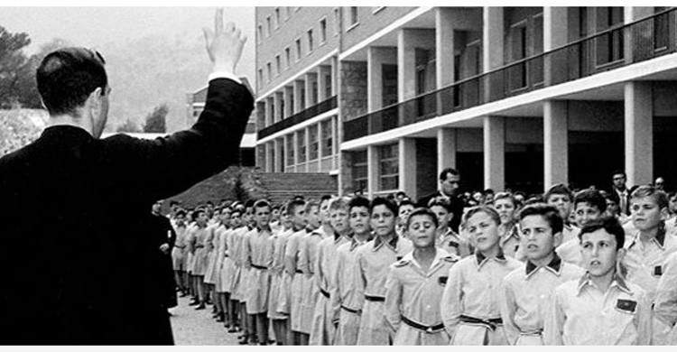colegios estrictos carceles