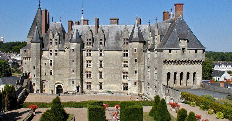 La imponente fachada del castillo de Langeais en el Valle del Loira, Francia (Fuente: Daniel Jollvet / Flickr)
