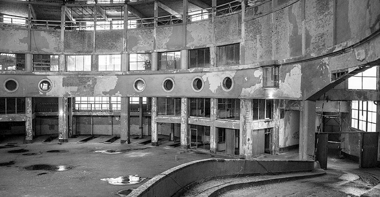 Wintercircus (Stijn Hosdez, Foter)