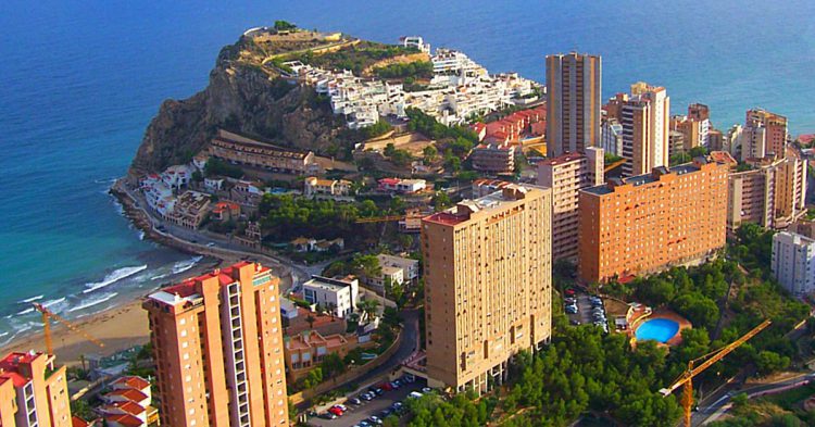 Encuentra chollos en Benidorm en temporada baja (Fuente: Jose A / Flickr)