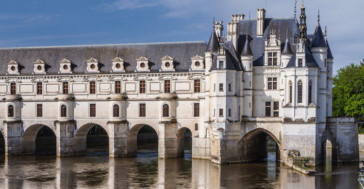 Los canales que bordean el Castillo de Chenonceau en el Valle del Loira, Francia (Fuente: Behn Lieu Song / Flickr)