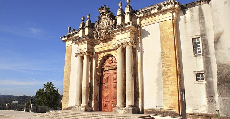 la Biblioteca Joanina, un imprescindible de Coimbra (Istock)