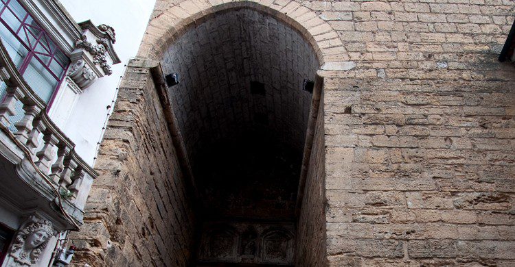Arco de Almedina (Alex Ristea, Foter)