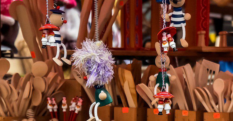 Venta de artesanía es típico en Navidad en los mercadillos (Fuente: Jorge Franganillo / Flickr)