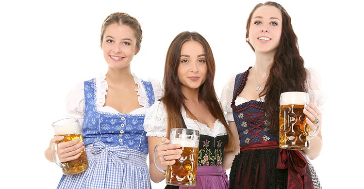 Camareras alemanas en el Oktoberfest