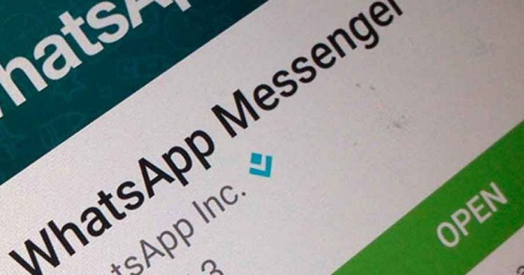 El peligro cuando escribimos whatsapp (Fuente: Portal GDA / Flickr)