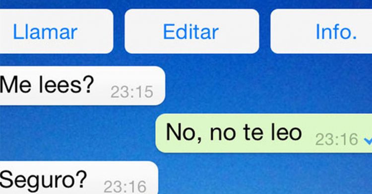 El peligro cuando escribimos whatsapp (Fuente: Portal GDA / Flickr)
