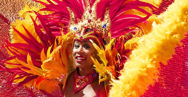Mulher disfrazada en el Carnaval de Río de Janeiro