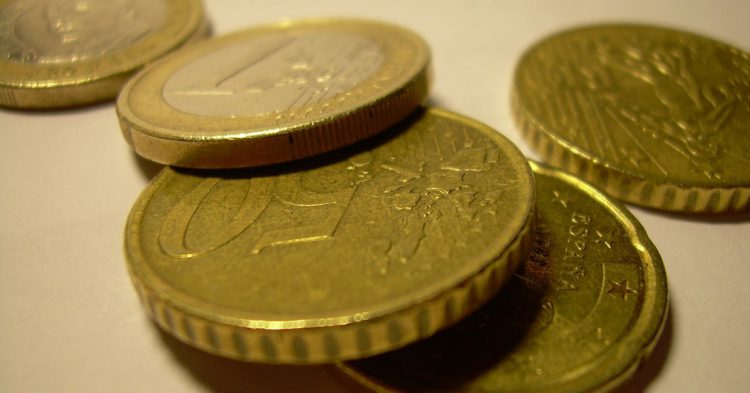 Los compromisos navideños nos dejan sin un duro (Fuente: srg picker / Flickr)