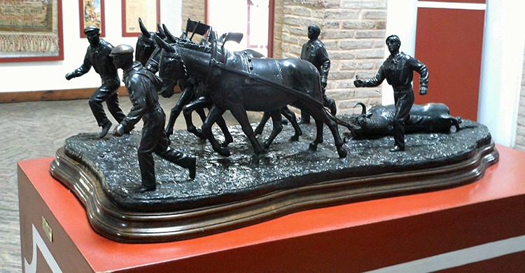 Detalle de una escultura en el Museo Taurino de Sevilla