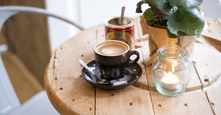 4. MÜr Café