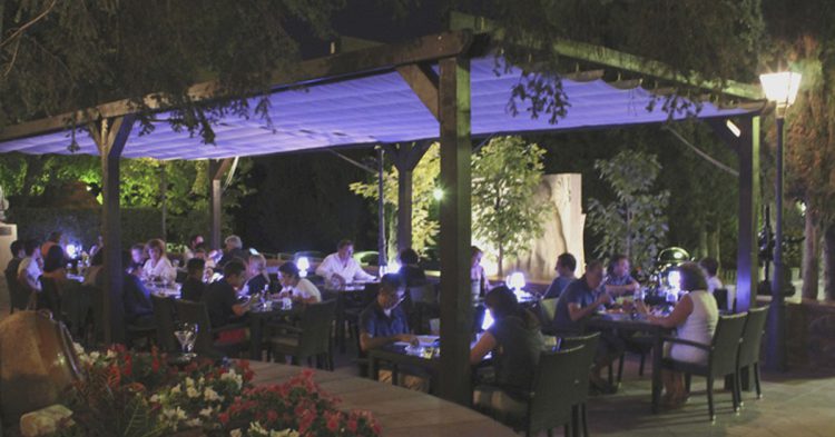 La Masía Bou, especialista en calçotadas (Fuente: masiabou.com)