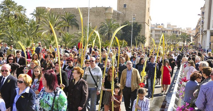 Procesión de la Palma Blanca de Elche
