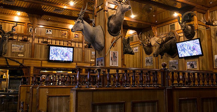 4. Harat´s Pub (Centro Comercial Iceberg. Dachnaya, 2. Samara)