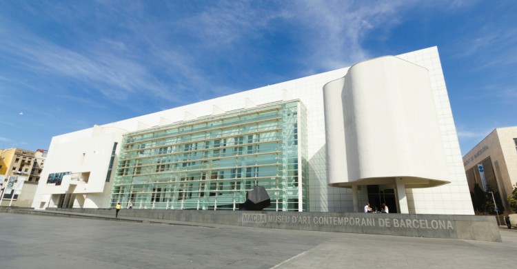 Fachada del Macba