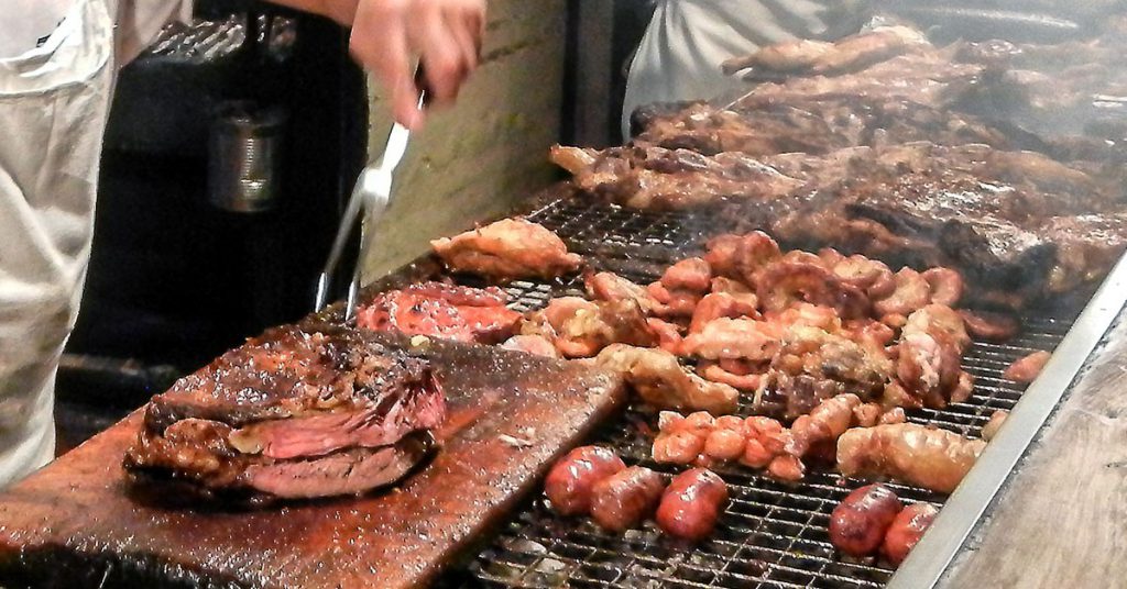 imagenparrillaargentinoAsado