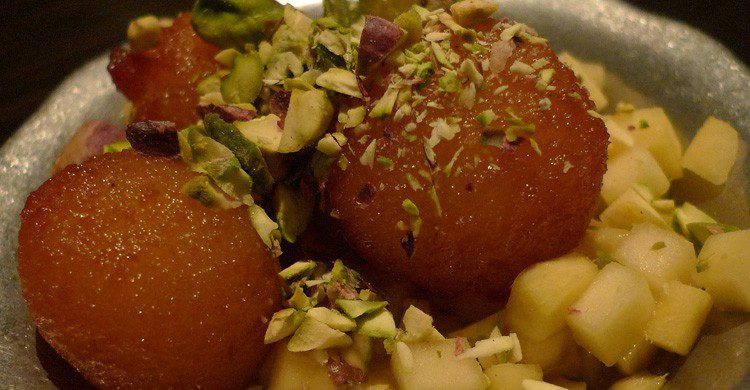 El típico postre lalmohan de Nepal (Fuente: Rondollete / Flickr)