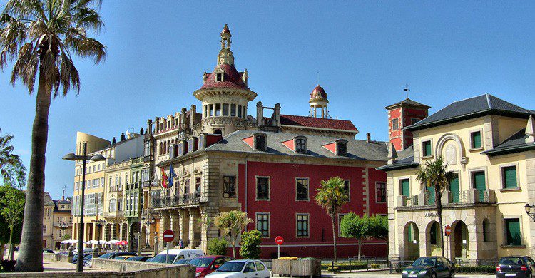 Pueblo gallego de Ribadeo, junto a la ría Eo (Fuente: José Luis Cenadas Iglesias / Flickr)
