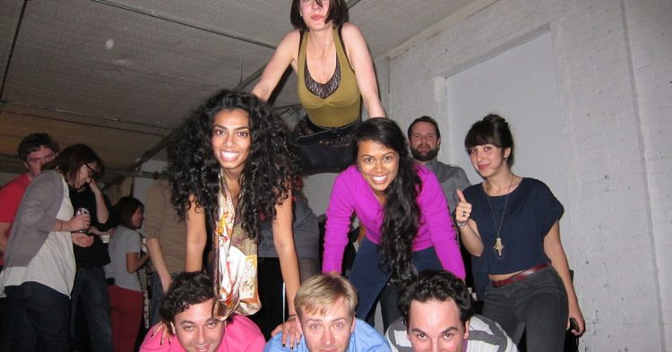 Nunca te olvides a tus amigos tras casarte (Fuente: Nick Gray / Flickr)