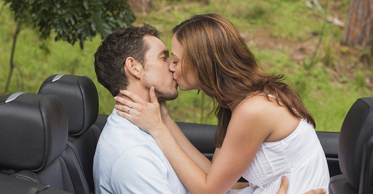 Las multas por practicar sexo en el coche pueden ascender hasta 3.000 euros (iStock)