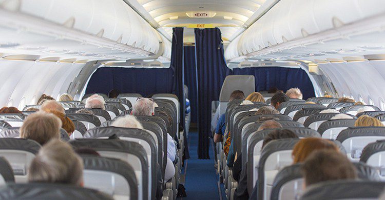 Los pasajeros rezaban y quedaban en silencio ante el pánico (iStock)
