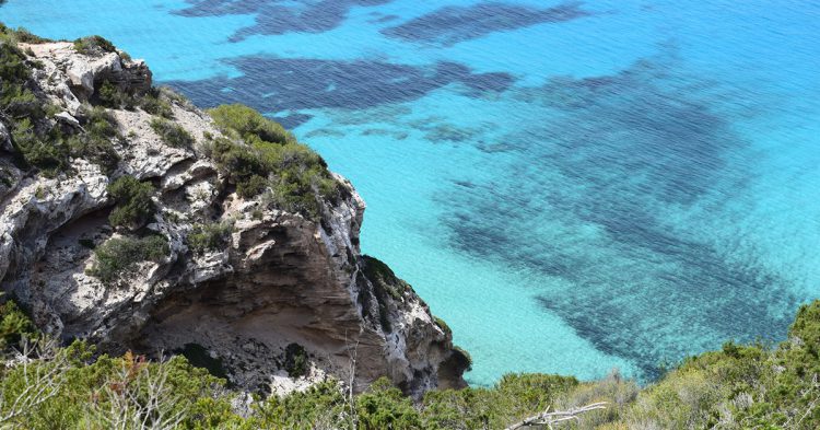 Vuelo + 2 Noches de hotel en Formentera desde 139€