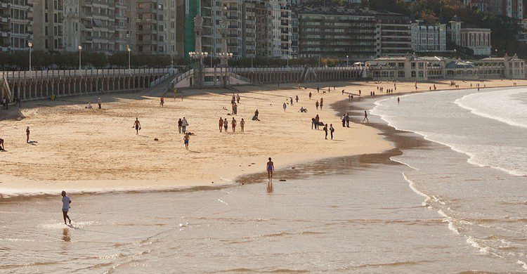 Las playas vascas, un paraíso para pasear y observar (Fuente: Luis Herram / Flickr)