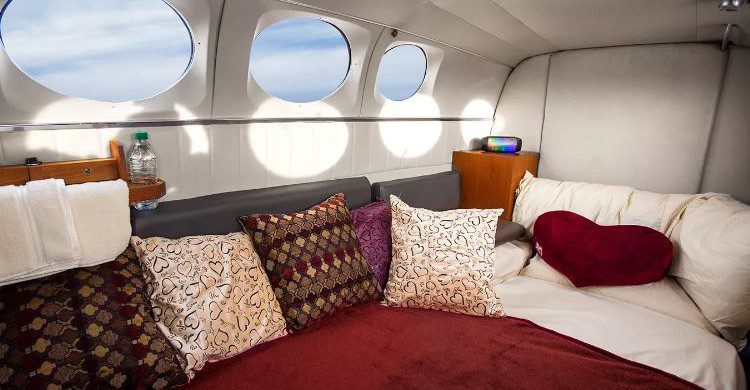 El momento del 'postre' en la avioneta privada de Love Cloud (Fuente: lovecloudvegas.com)