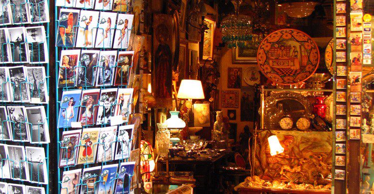 Tiendas y más tiendas en el centro de Barcelona (Fuente: Jeremy Thompson / Flickr)