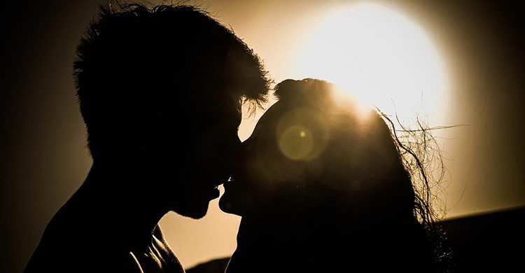 No te beses en Malasia si no quieres un añito de carcel. (Pixabay)