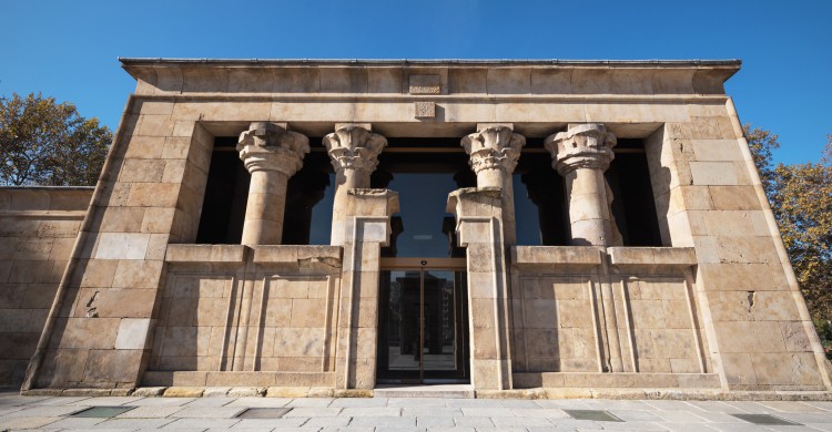 Detalle del Templo de Debod en Madrid