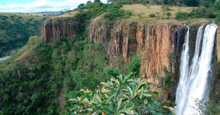 imagen cataratas piscinas Howick Sudafrica