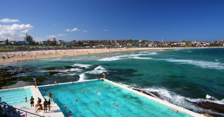 imagen piscina playa Bondi Australia